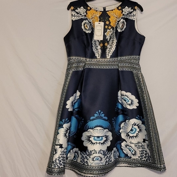 COUER De Vague Fit And Flare Floral Dress - Picture 2 of 11